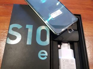 Samsung S10e {Brand New}