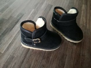 Baby boots size 4