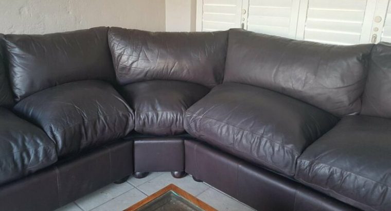 Corner Full Leather dark brown couch for sale 300 cm long