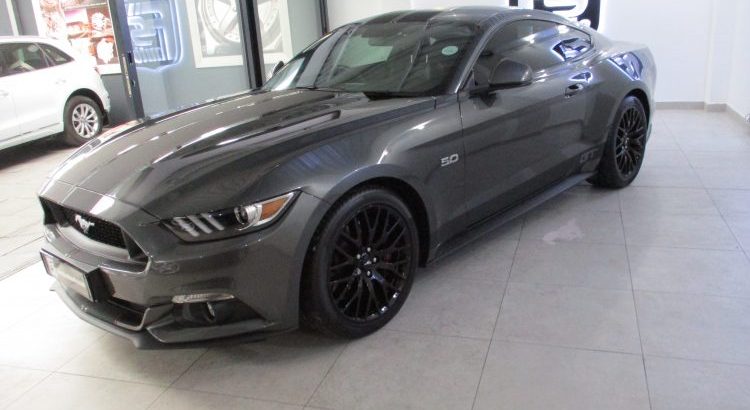 Ford Mustang 5.0GT Fast back Auto