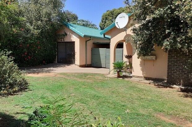 Greenhills, Randfontein. Three bedroom house